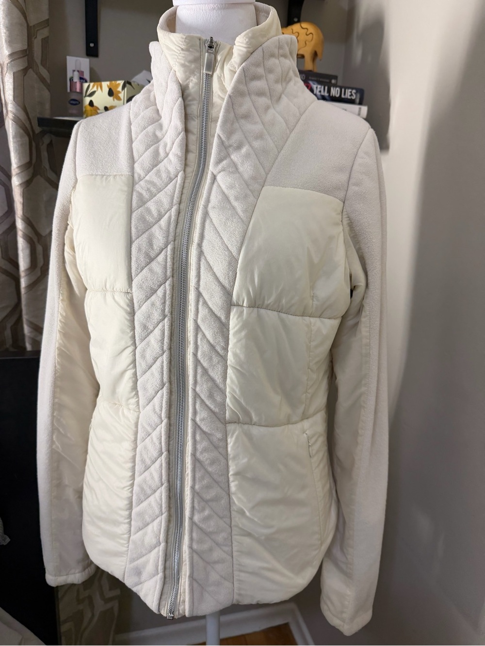 Lululemon Women's Cream Quilted & Fleece Hybrid winter Jacket